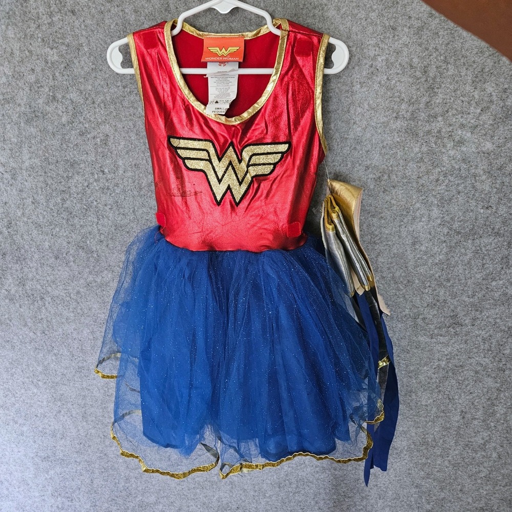 Wonder Woman Girls Superhero Costume Tutu Dress Cape Gauntlets Tiara Set Small